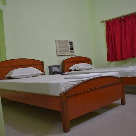 Hotel Diamond Plaza Rajgir Bagian luar foto
