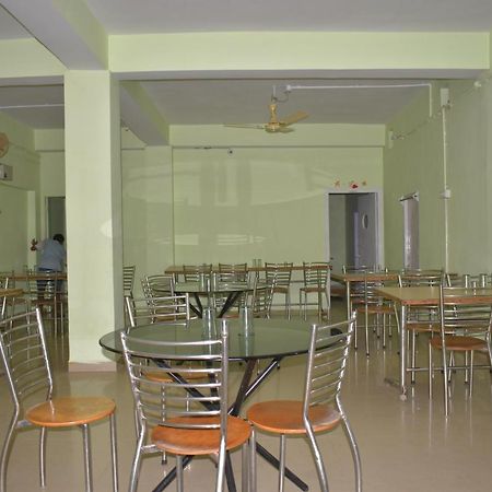 Hotel Diamond Plaza Rajgir Bagian luar foto